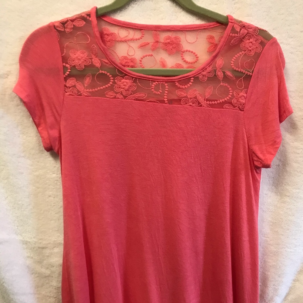 Sweet Tee coral Tee top size S stretchy lovely!